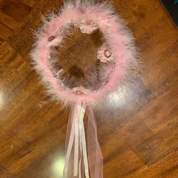 Pink girls crown - Picture 1 of 3